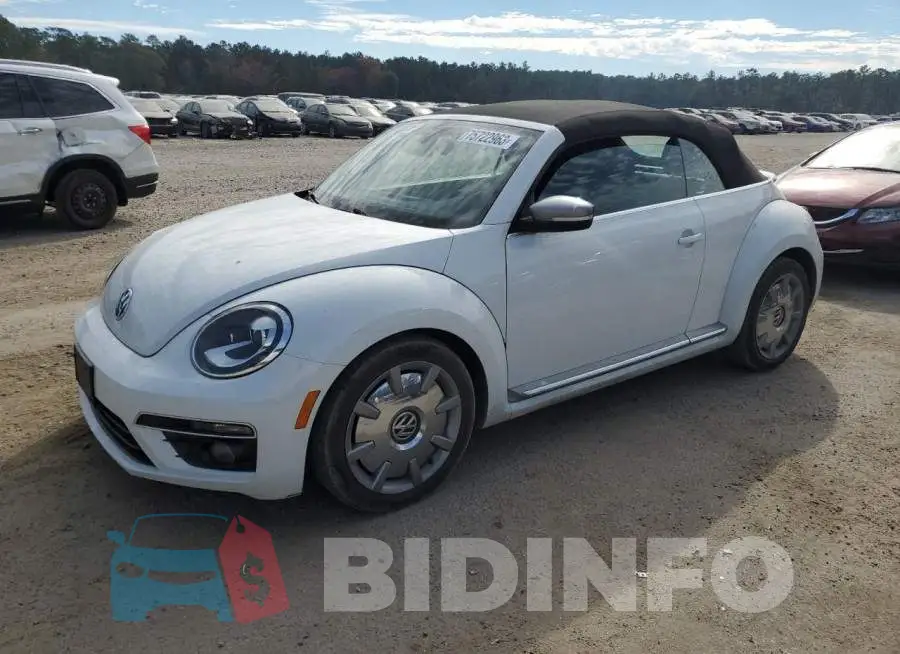 3VW5L7ATXEM816665 Photo# 1