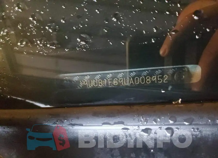19UUB1F69LA008952 Photo# 12