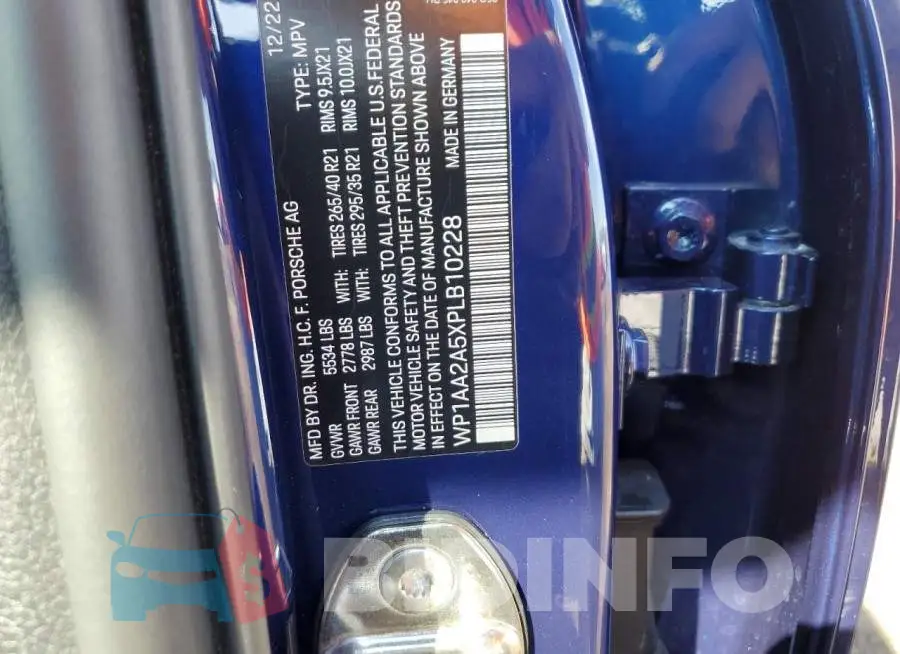 WP1AA2A5XPLB10228 Photo# 12