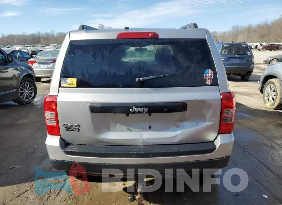 1C4NJRBB3FD394942 Photo# 6