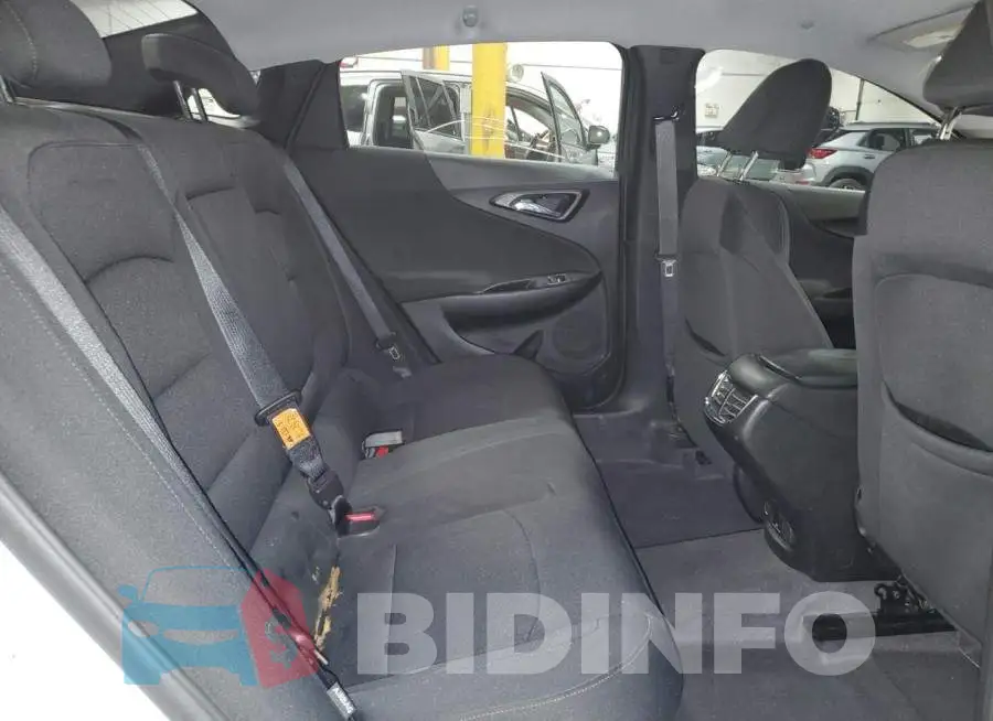 1G1ZD5ST4JF211726 Photo# 10
