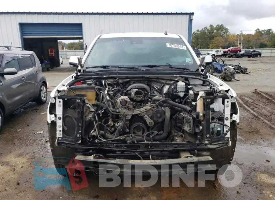 1GNSCBKC4FR102772 Photo# 5