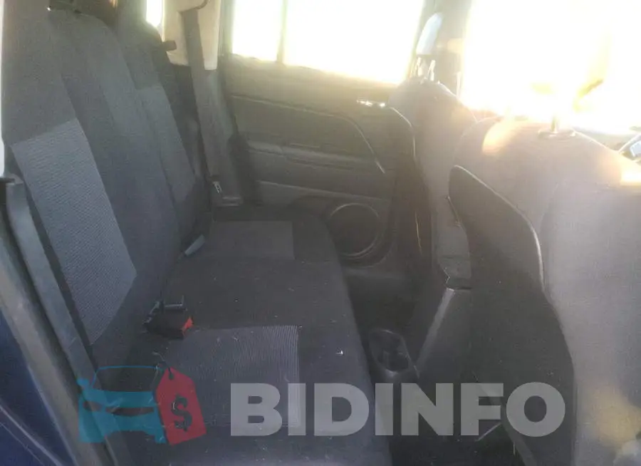 1C4NJPBA2FD312985 Photo# 10