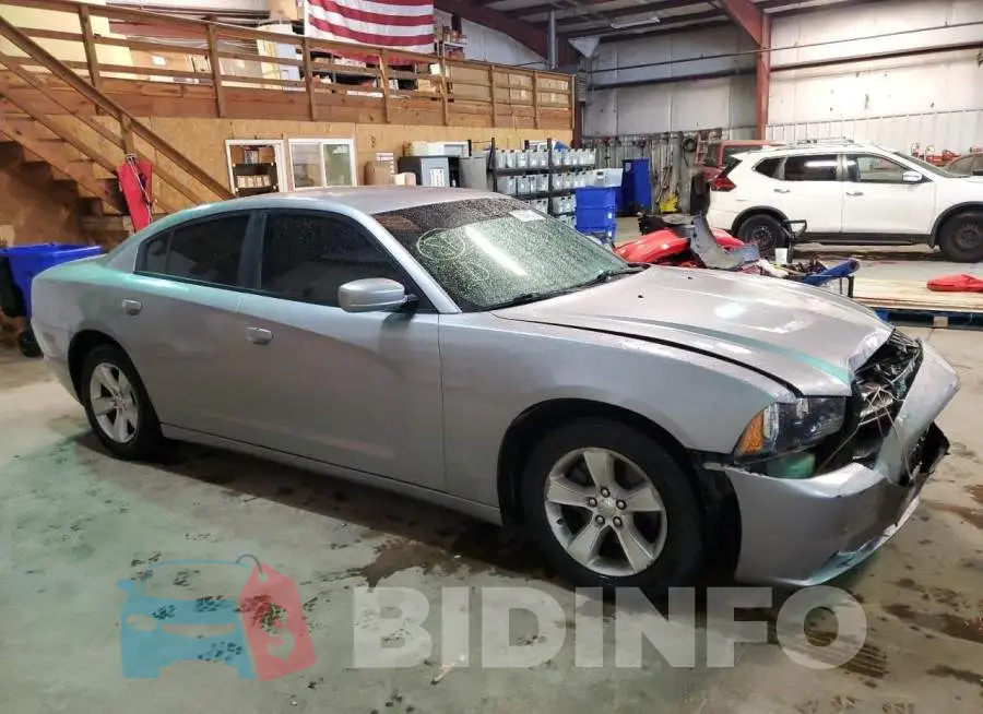 2C3CDXBG1EH274822 Photo# 4