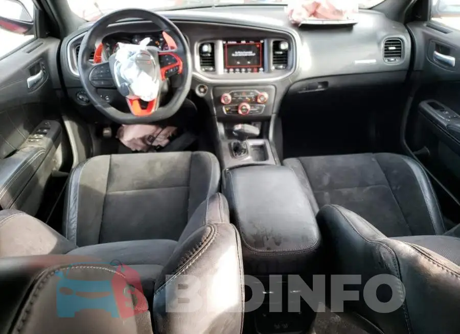 2C3CDXCT8MH570284 Photo# 8