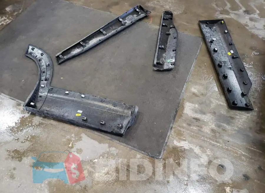 KL79MPSL6PB173061 Photo# 12