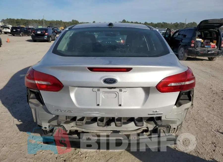 1FADP3F26GL208714 Photo# 6