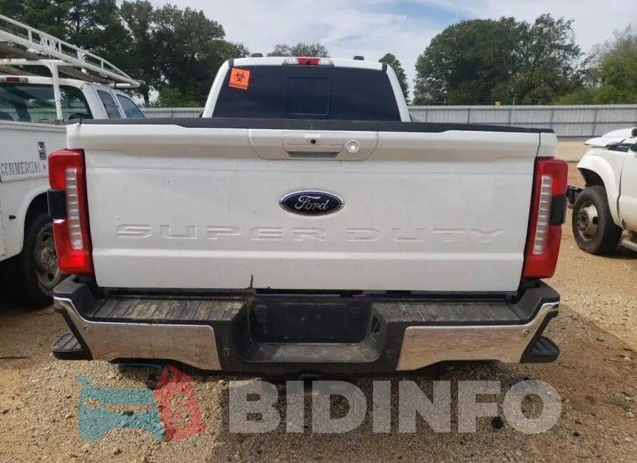 1FT8W3DT2PEC55530 Photo# 6