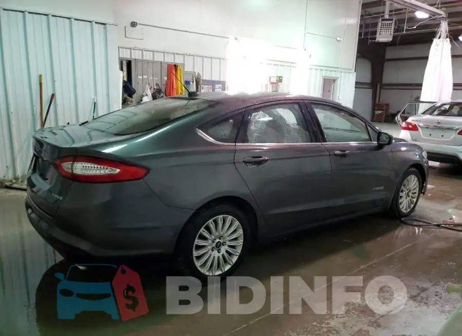 3FA6P0UU5FR199421 Photo# 3