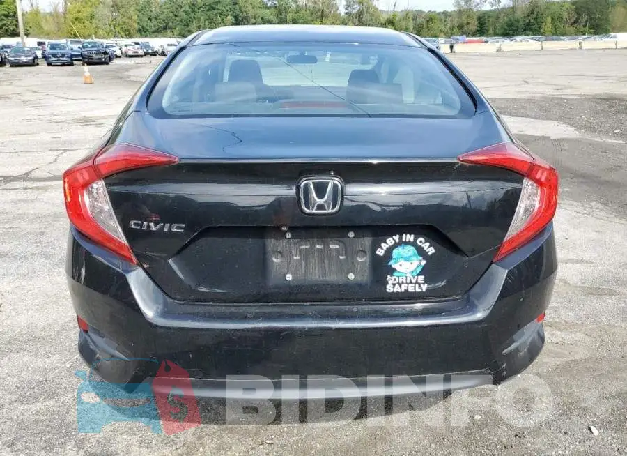 19XFC2F50GE224757 Photo# 6