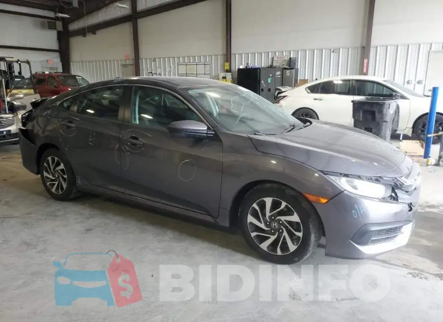 19XFC2F72HE003499 Photo# 4