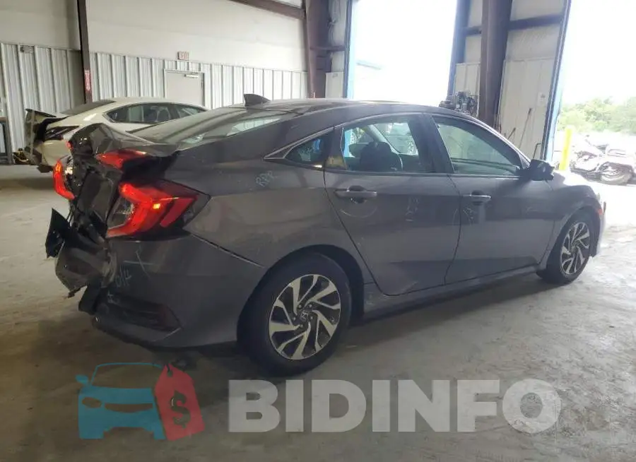 19XFC2F72HE003499 Photo# 3