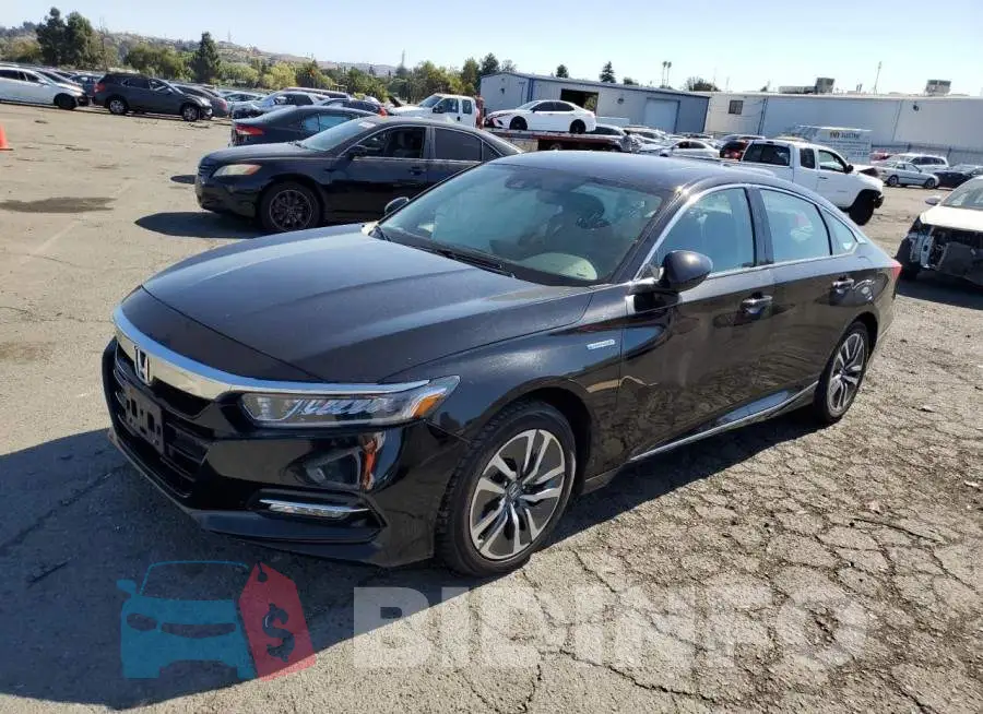 1HGCV3F42JA001061 Photo# 1