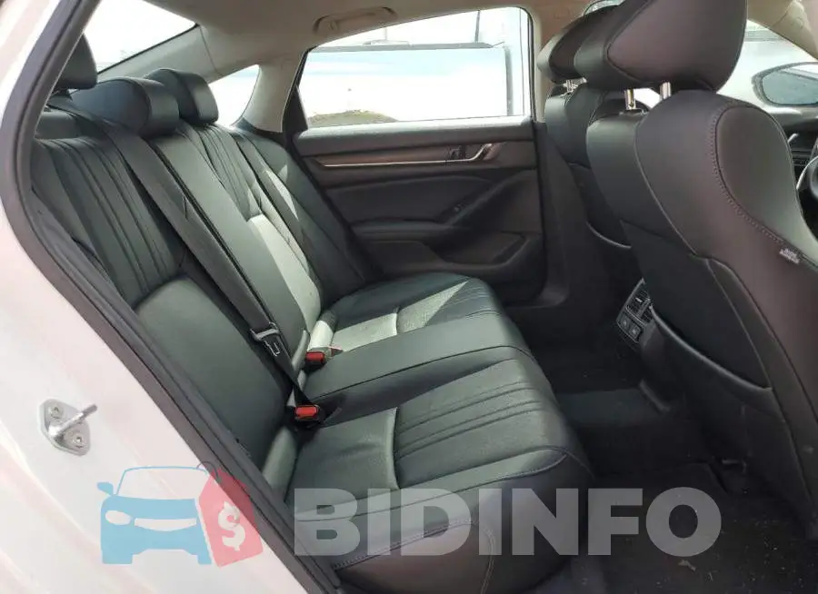 1HGCV3F55MA020135 Photo# 10