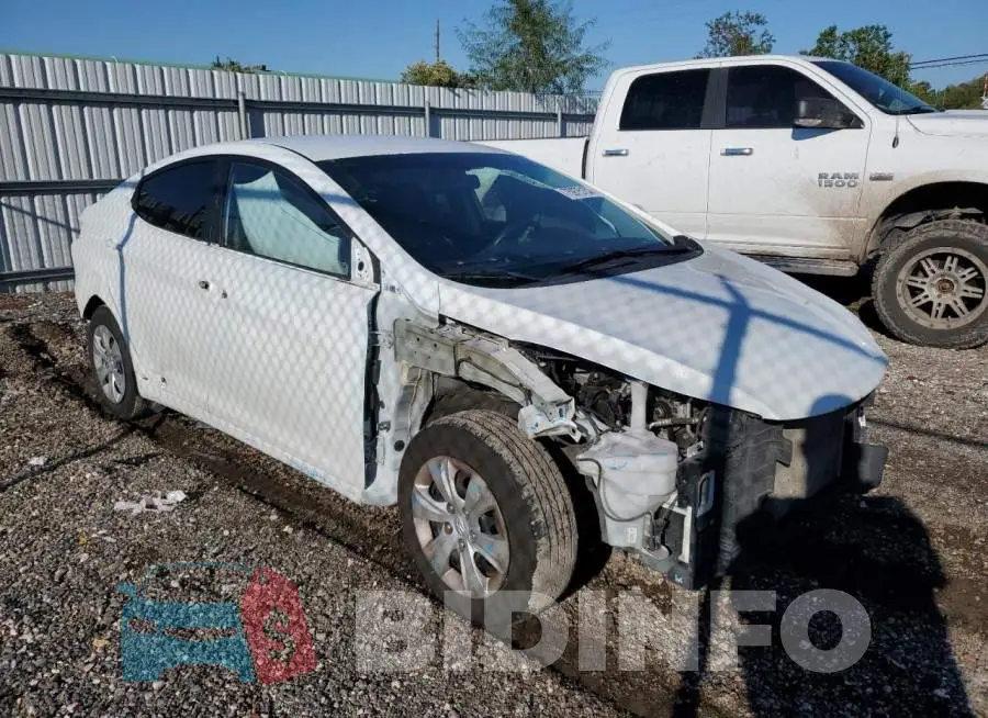 5NPDH4AE2GH711210 Photo# 4
