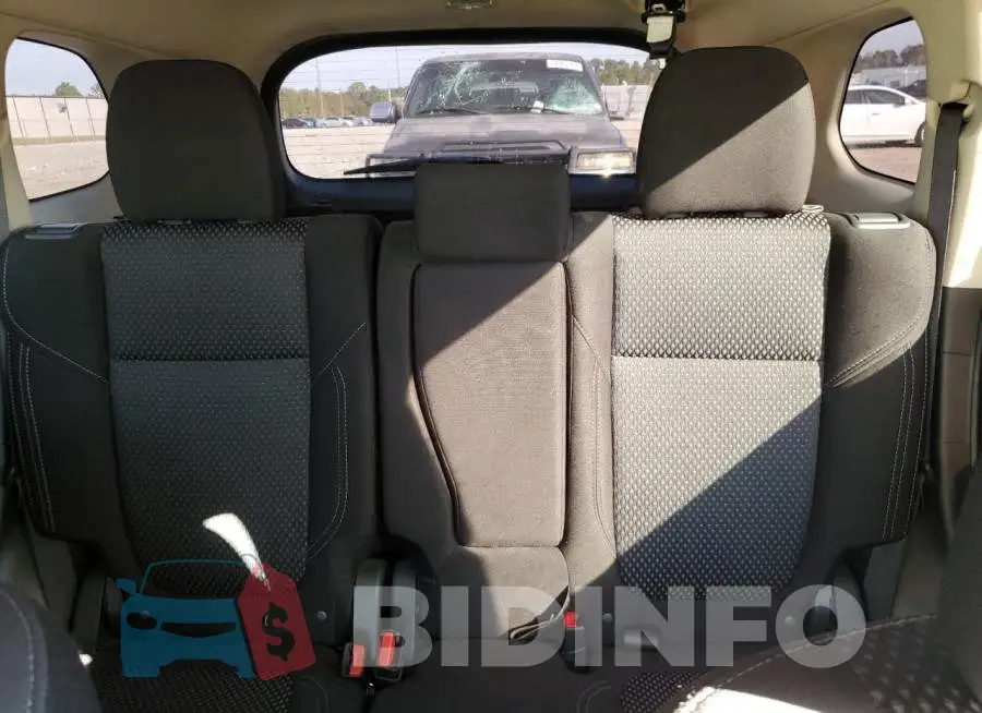 JA4AD2A30LZ017999 Photo# 10