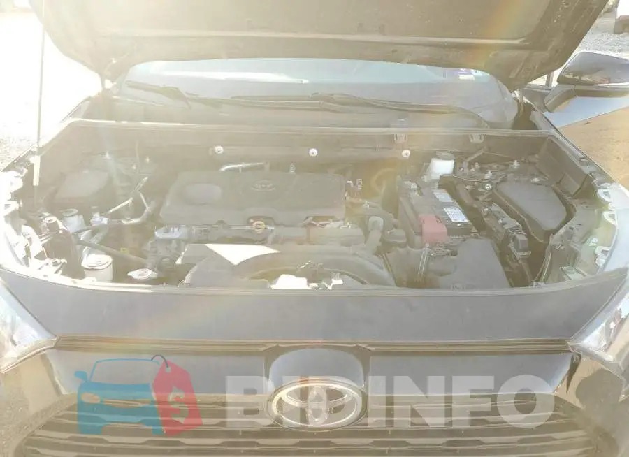 2T3G1RFV2LC128941 Photo# 12