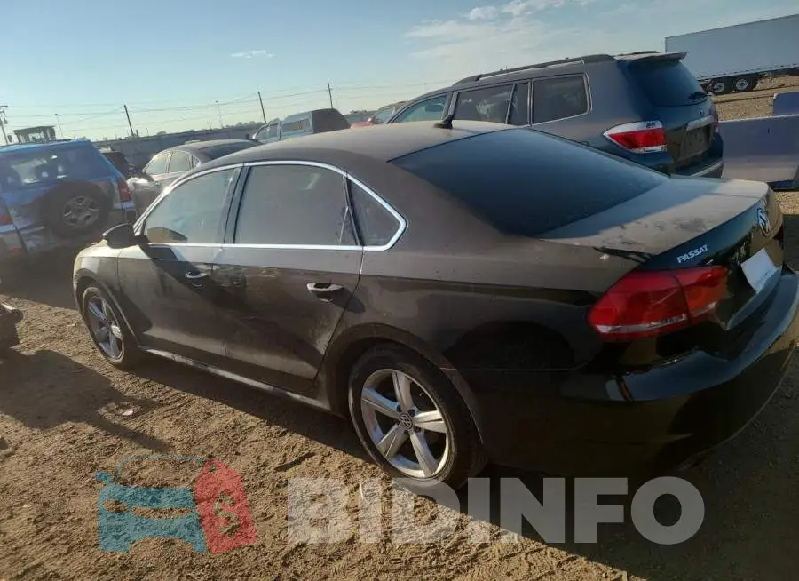 1VWBS7A36EC054197 Photo# 2