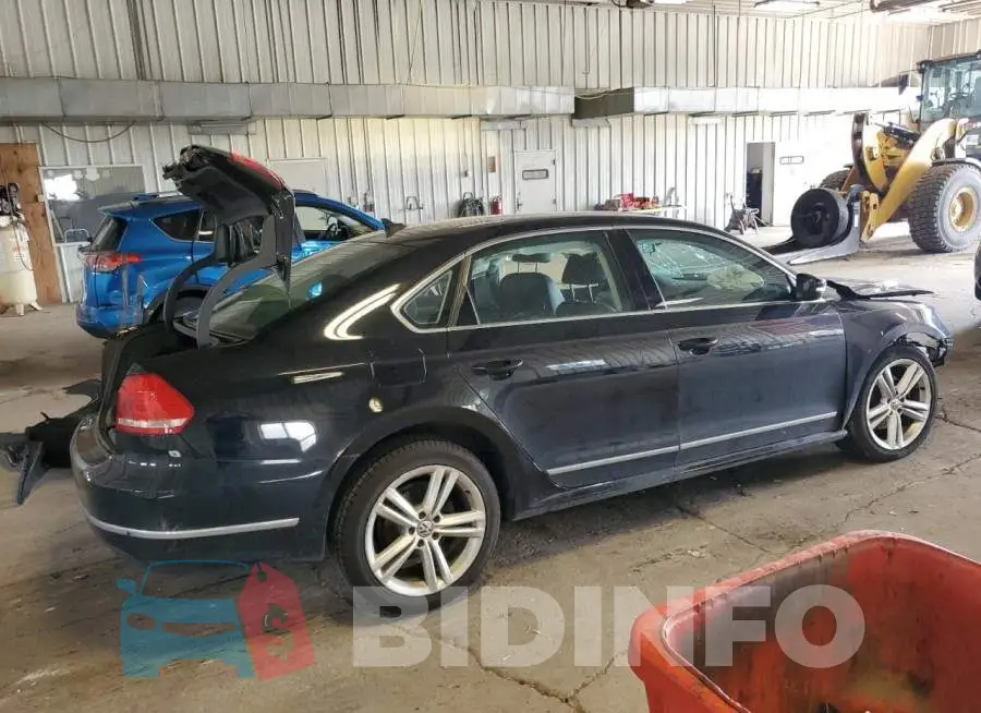 1VWBT7A3XFC010752 Photo# 3