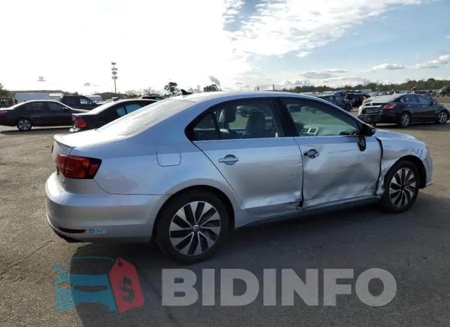 3VW637AJ7FM310554 Photo# 3