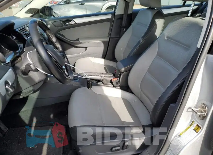 3VW637AJ7FM310554 Photo# 7