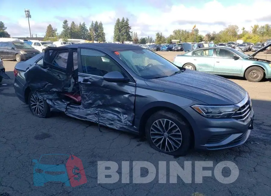 3VWCB7BU0LM016617 Photo# 4