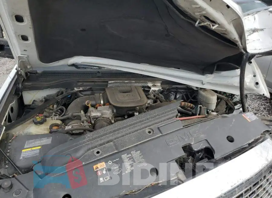 1GT12UE84GF123084 Photo# 11