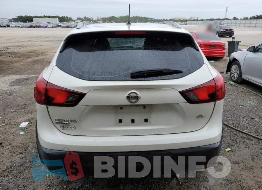 JN1BJ1CP8HW026314 Photo# 6