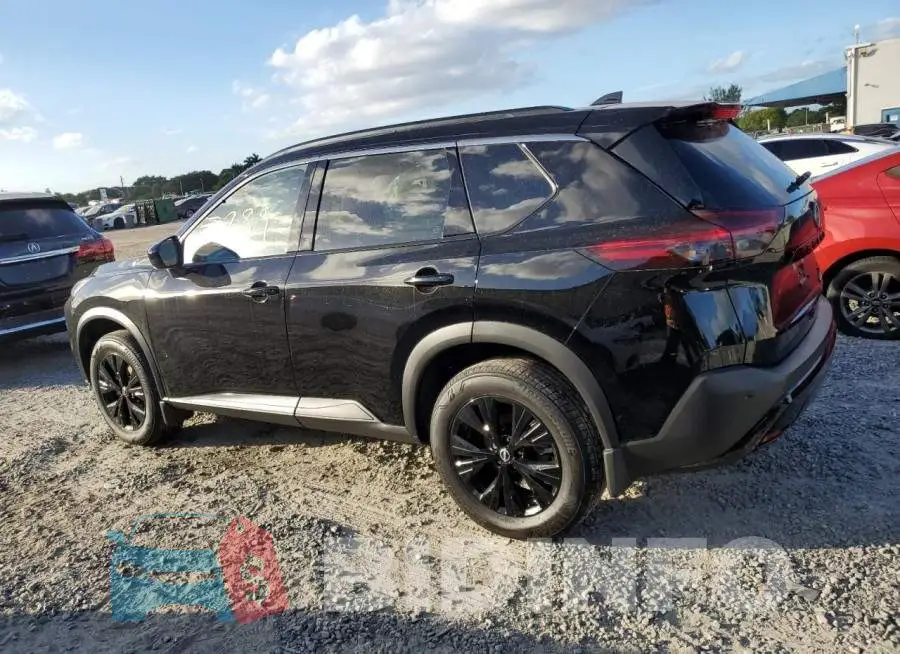 JN8BT3BA3PW006765 Photo# 2