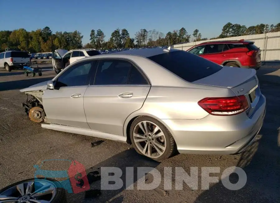 WDDHF8JBXGB267490 Photo# 2