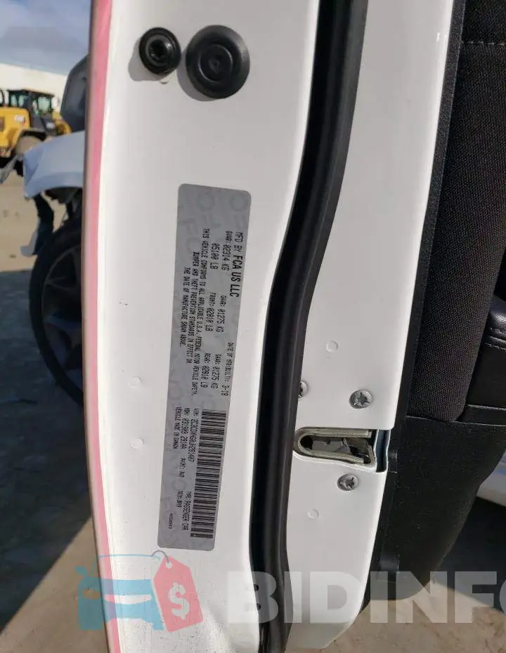2C3CDXHG0JH281407 Photo# 12