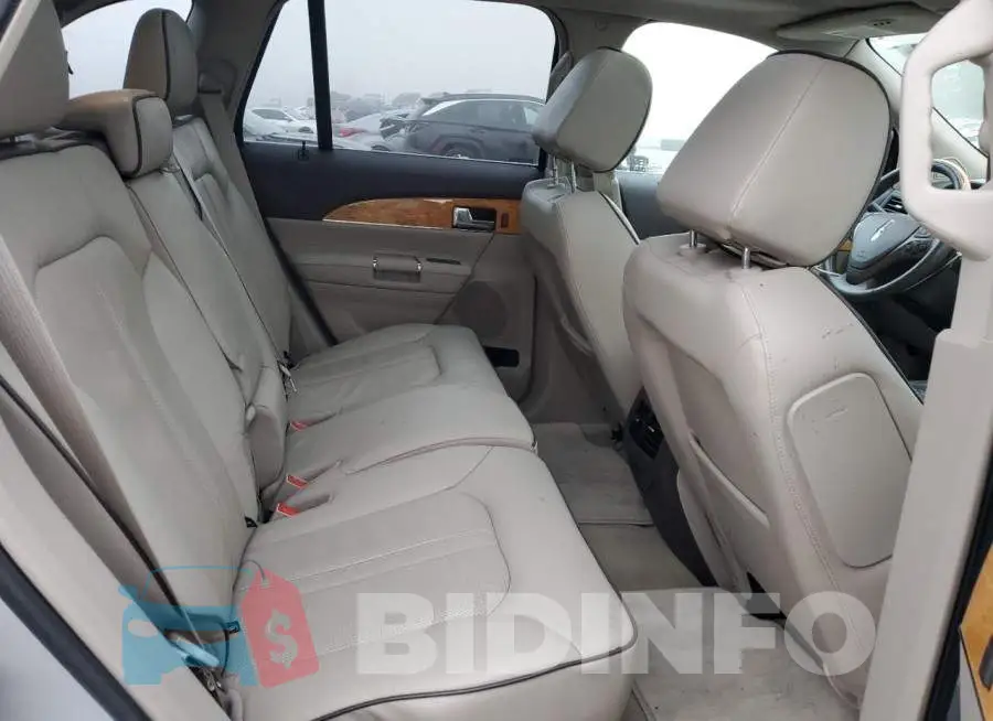 2LMDJ8JK7EBL01674 Photo# 10
