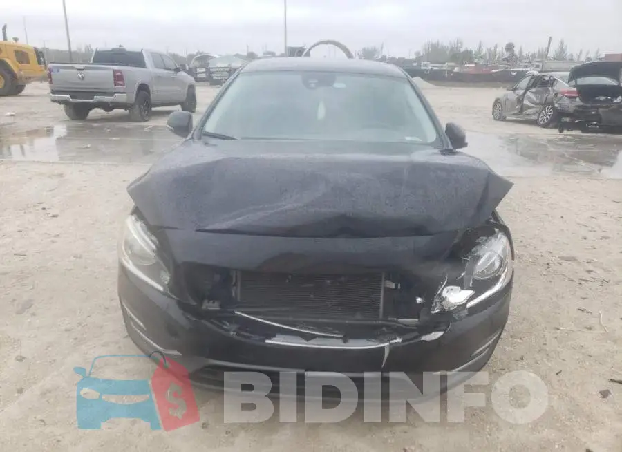 LYV402HK4HB135497 Photo# 5