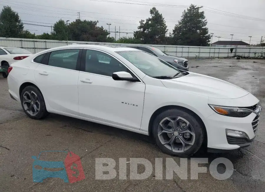 1G1ZD5ST7PF157718 Photo# 4