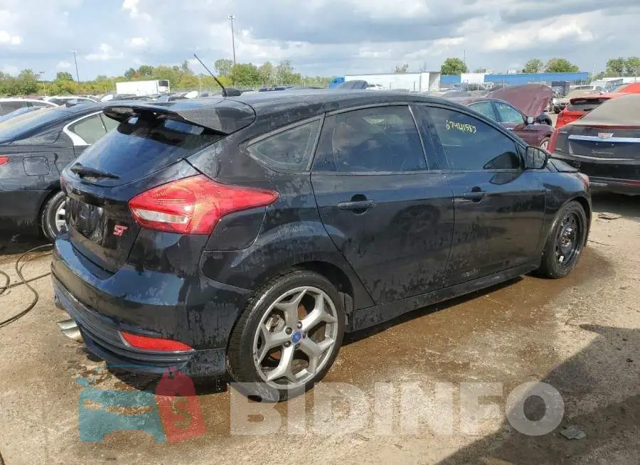 1FADP3L94HL330426 Photo# 3