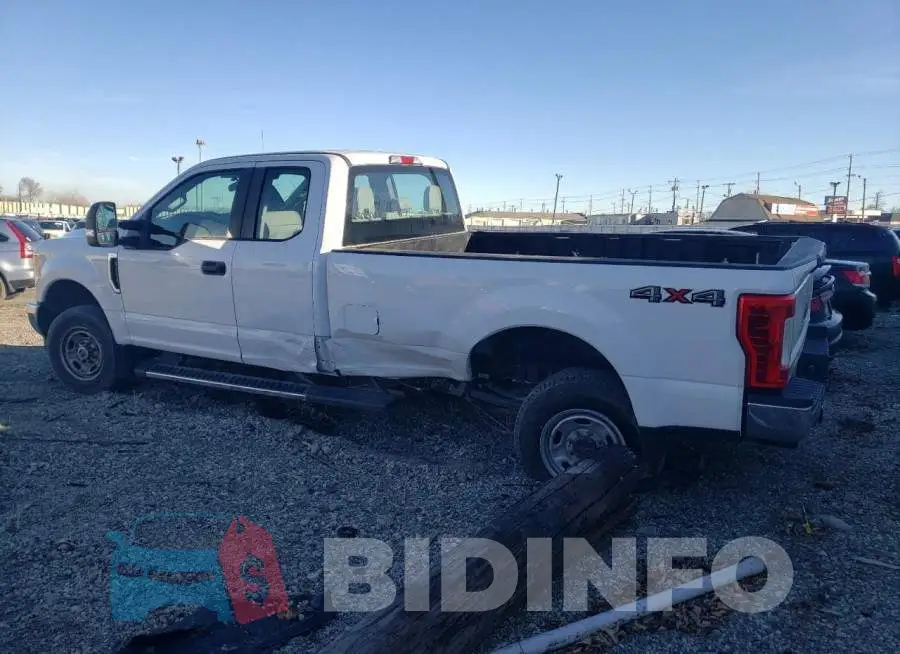 1FT7X2B60HEB58134 Photo# 2