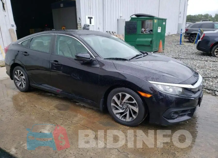 19XFC2F78GE242795 Photo# 4