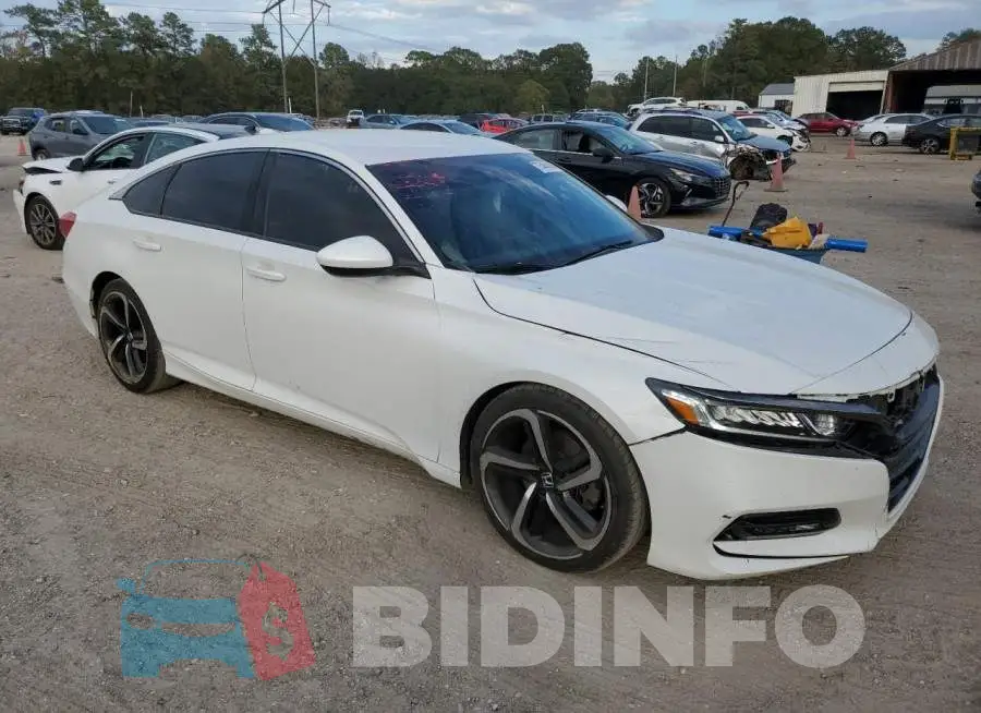 1HGCV1F37JA137181 Photo# 4