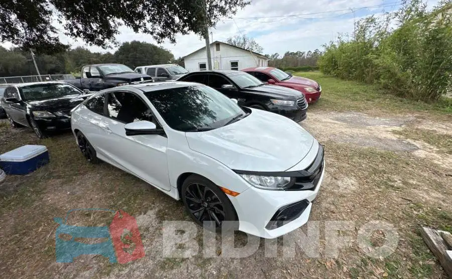 2HGFC3A50KH750754 Photo# 1