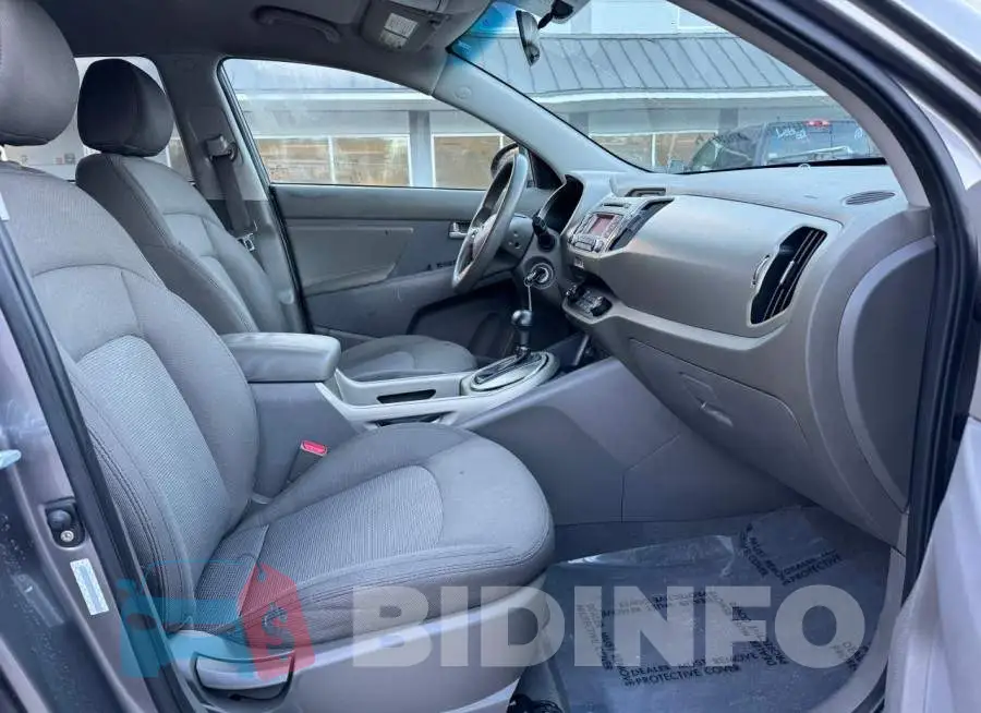 KNDPB3AC5F7703323 Photo# 5