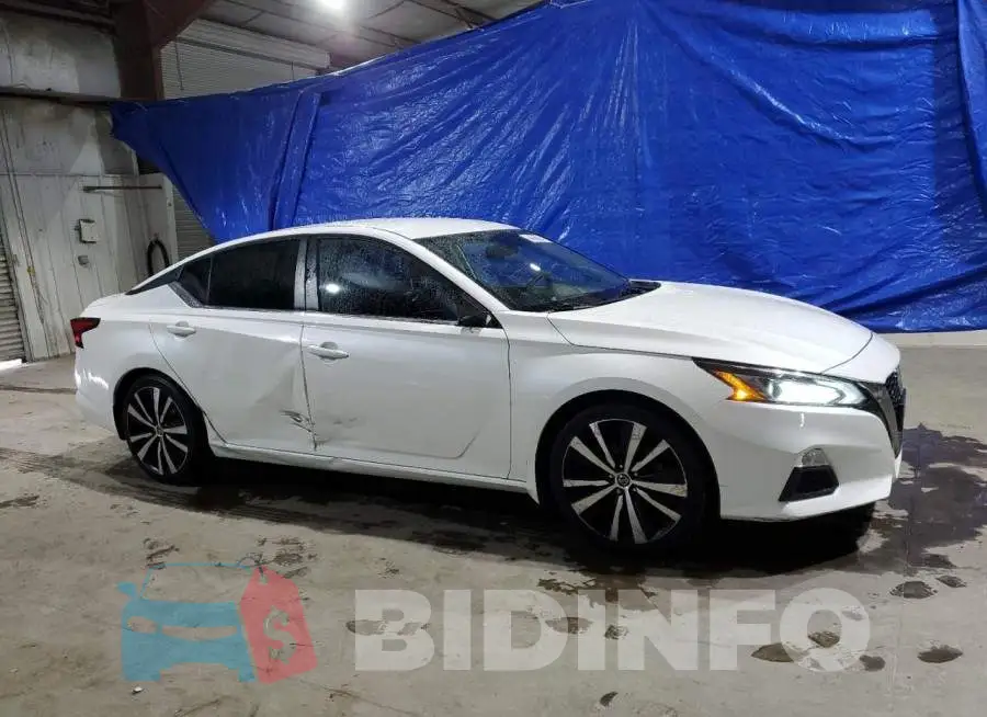 1N4BL4CV1KC178893 Photo# 4