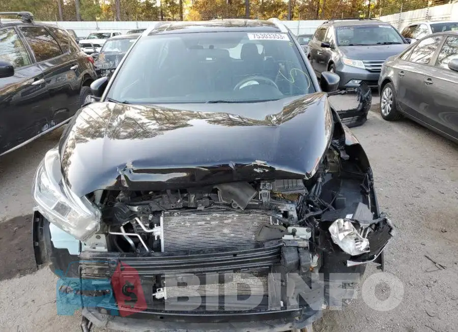 3N1CP5CU2JL525959 Photo# 5