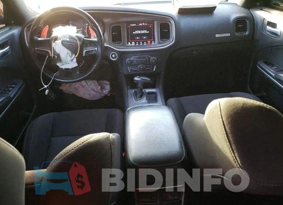 2C3CDXGJ8KH688910 Photo# 8