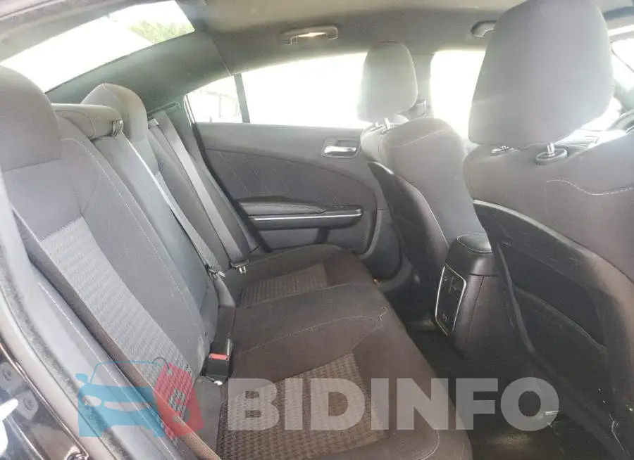 2C3CDXHG8KH597428 Photo# 10