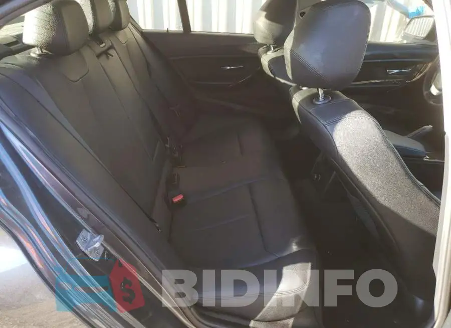 WBA3B5G59FNS19165 Photo# 10