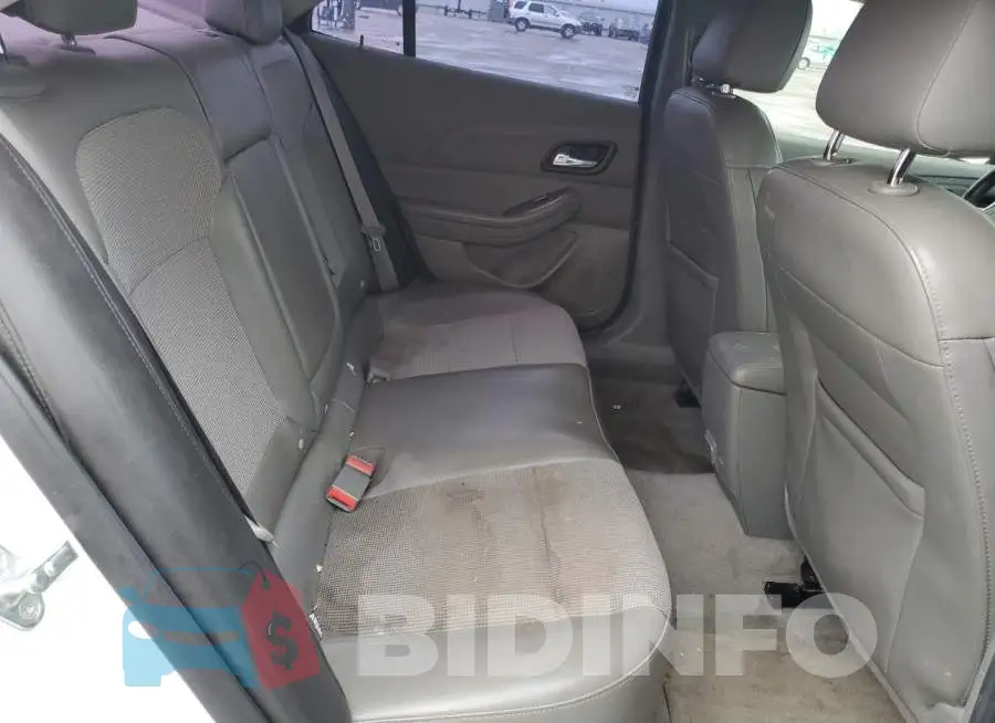 1G11D5SL1FF290194 Photo# 10