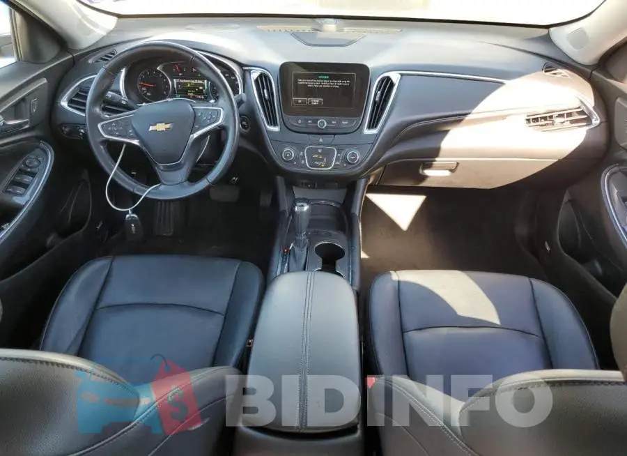 1G1ZD5ST6JF240693 Photo# 8