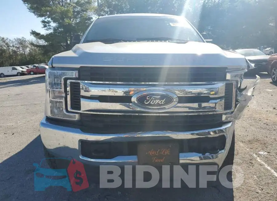 1FT7W2B69JEB22158 Photo# 5