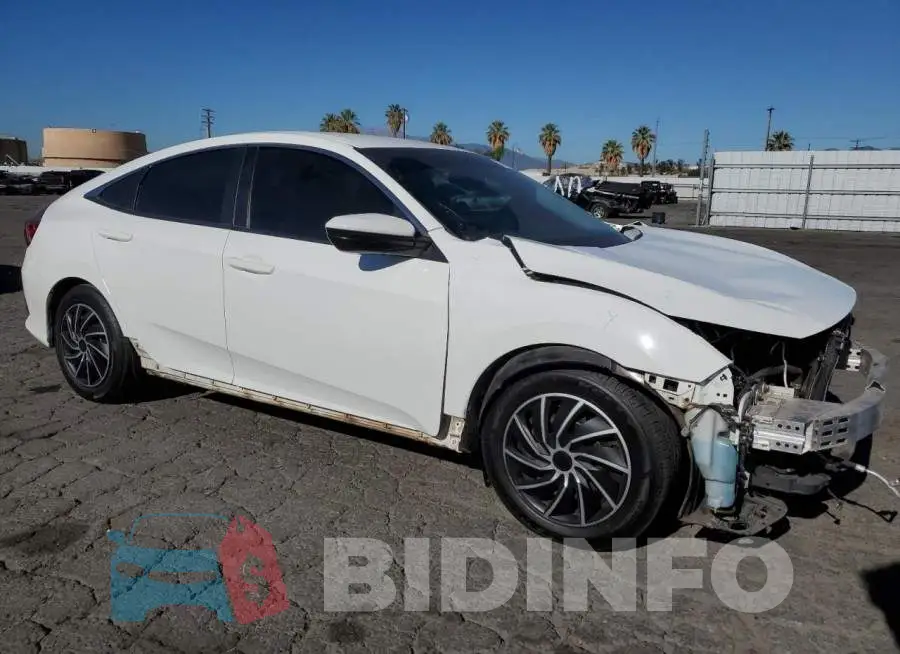 19XFC2F58JE008565 Photo# 4