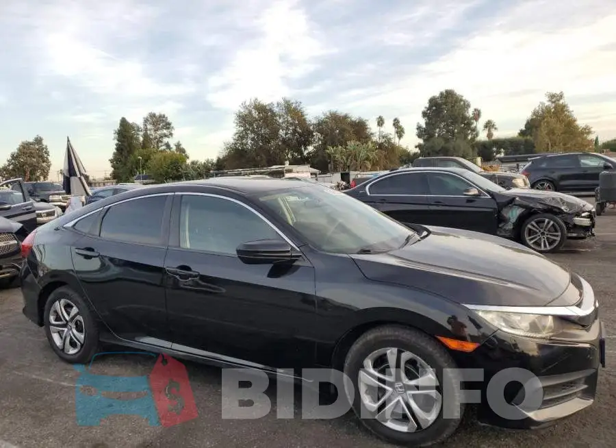 2HGFC2F53GH518126 Photo# 4
